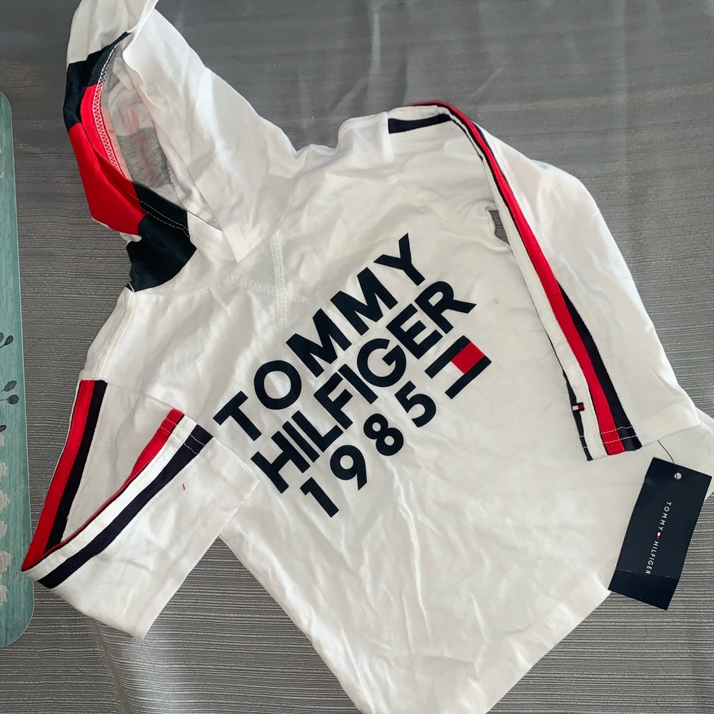 Tommy Hilfiger long sleeve hooded tee